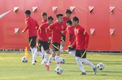 开云官网-包含中国足球冠军联赛俱乐部内部纷争，主帅风波的词条