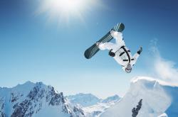 开云官方app入口-东决关键战焦点战，老鹰狂胜开拓者，一场战术与意志的完美风暴