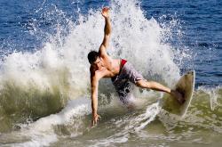 开云体育官网-F1新赛季揭幕战上演韩国绝杀雷恩式戏剧，技术与意志的终极交锋