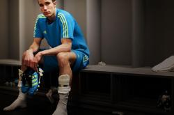 开云下载-年度焦点之战之夜，戈贝尔在聚光灯下重塑防守艺术