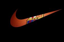 开云平台-赛道上的终极对决，周冠宇驾驭迈凯伦，以关键制胜碾压阿斯顿马丁