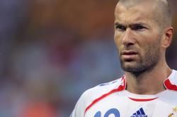 开云APP-澳网轻取拉沃尔杯，梅德韦杰夫扛起全队，重塑俄罗斯网球荣光