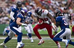 开云体育在线-红牛二队力克阿斯顿马丁，诺里斯惊艳四座，一场颠覆预期的F1战役