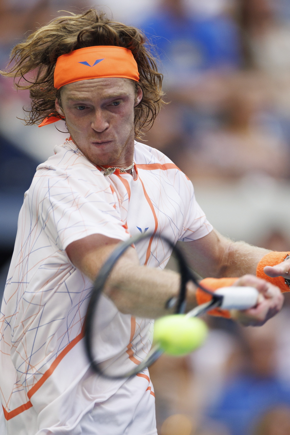 西班牙网球队绝地反击德国网球队，梅德韦杰夫高光表现的简单介绍