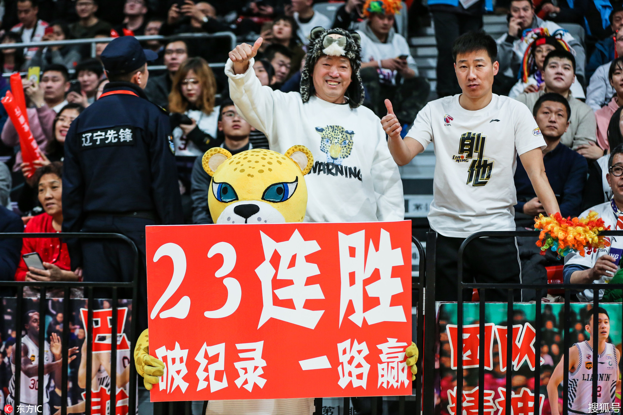 江苏男篮抢夺对手主场,豪取三连胜的简单介绍 江苏男篮抢夺对手主场,豪取三连胜的简单介绍