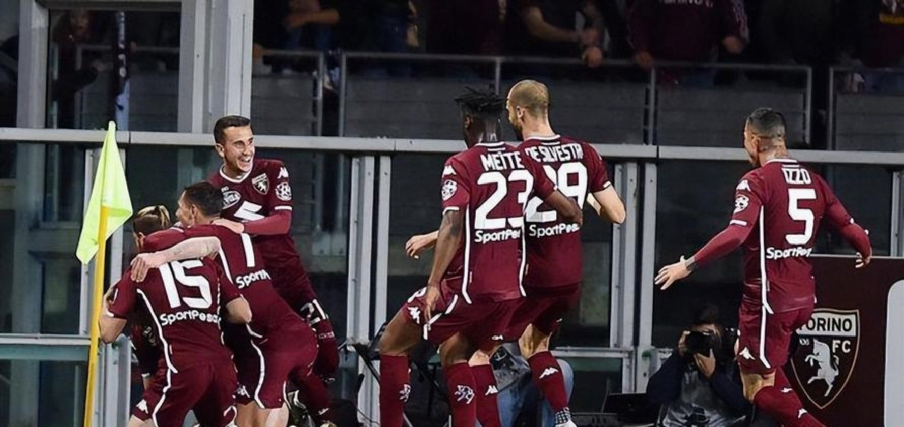 包含曼联逆转强敌,豪取关键胜利稳固前四的词条 包含曼联逆转强敌,豪取关键胜利稳固前四的词条