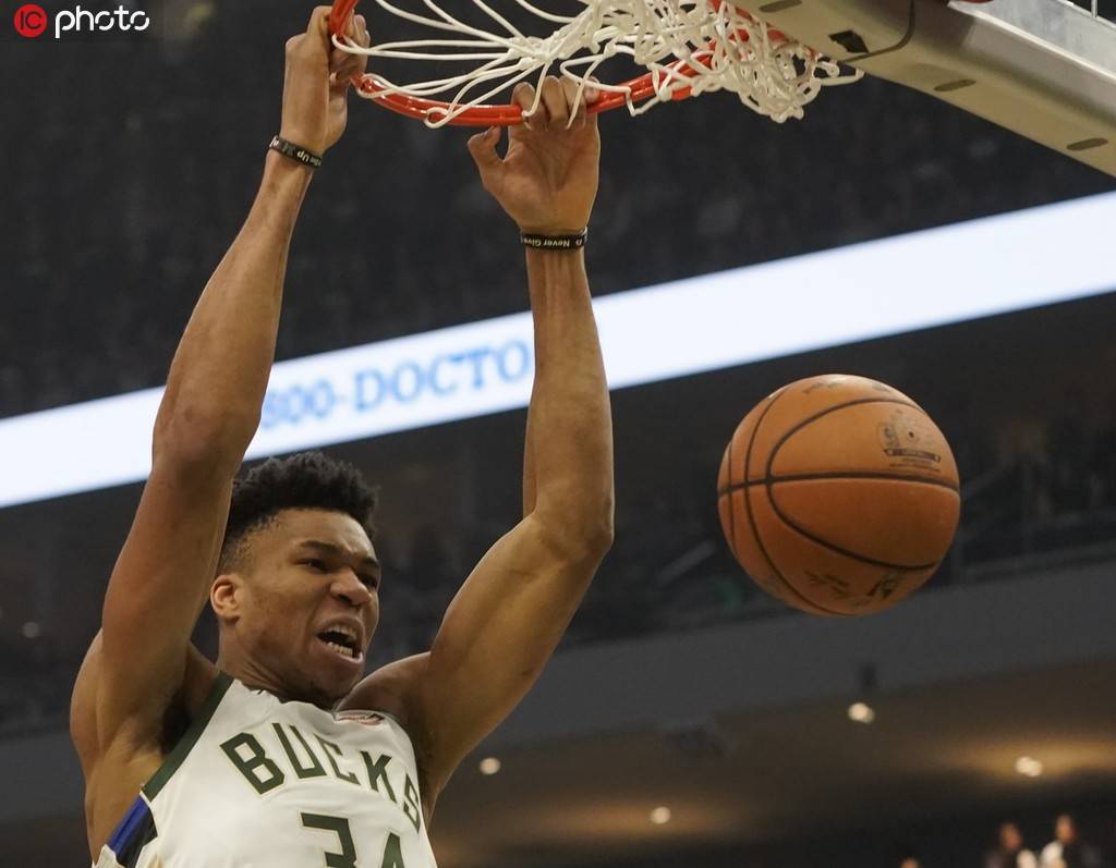 关于猛龙客场取胜，领先对手晋级季后赛的信息