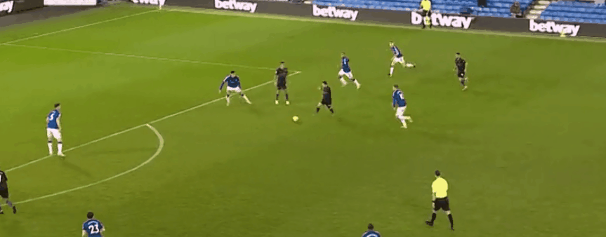 关于曼城遭遇客场失利积分榜领跑位置动摇的信息