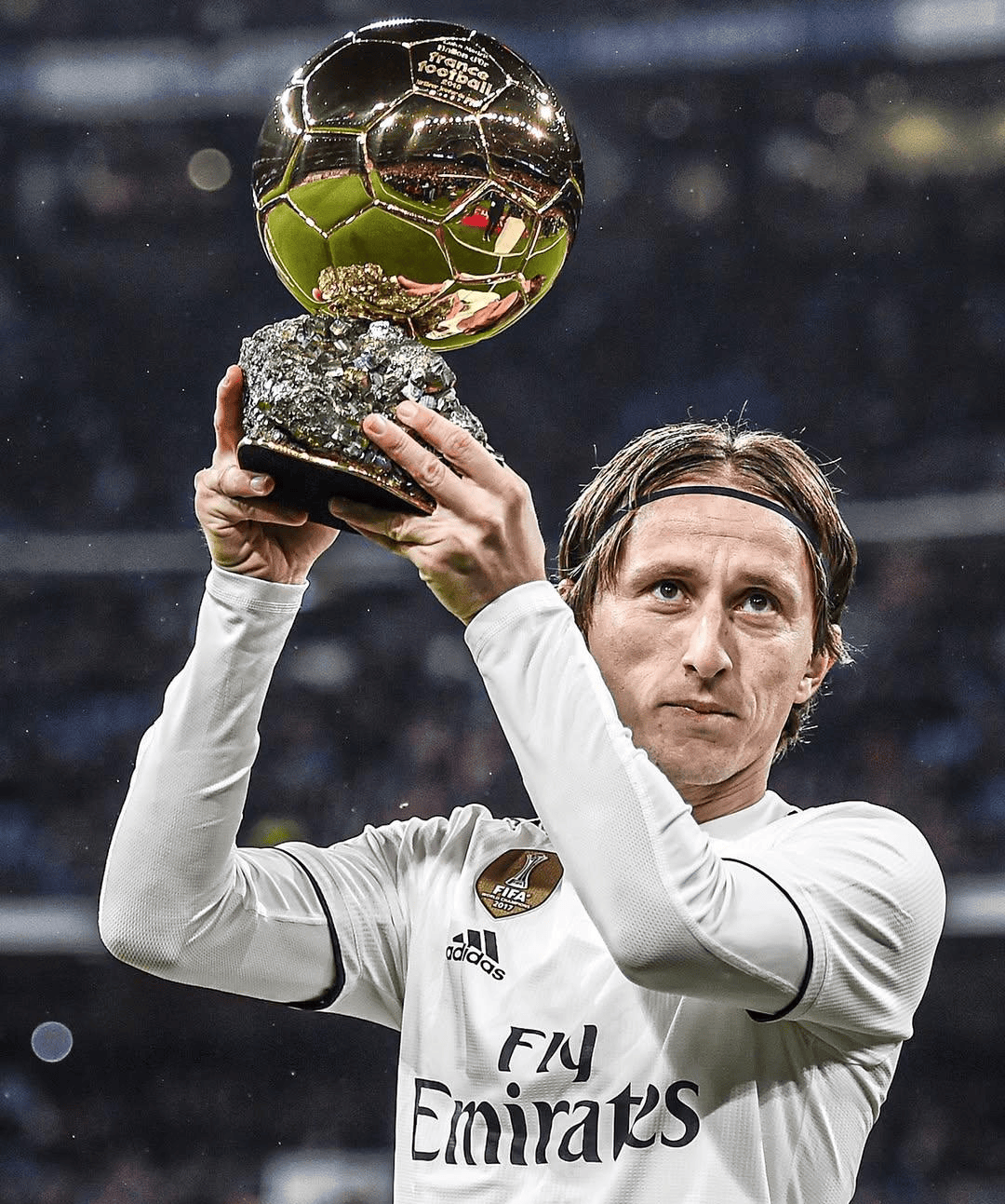 包含AC米兰尴尬连败，球迷呼吁主帅改革阵容的词条