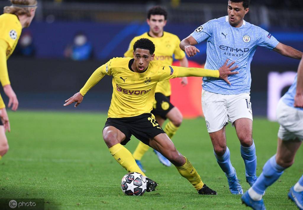 韩国翻盘多特蒙德，加维点燃赛场