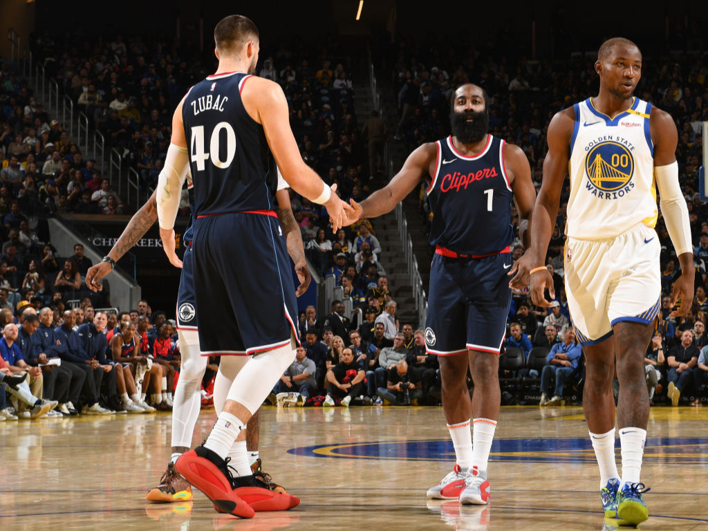 快船逆转马刺,库里点燃赛场 快船逆转马刺,库里点燃赛场