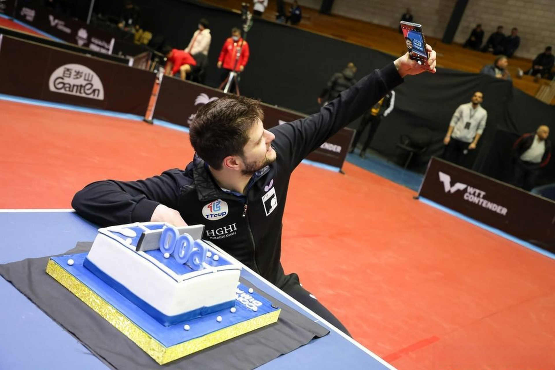 法国乒乓球队绝杀德国乒乓球队，奥恰洛夫完成帽子戏法的简单介绍