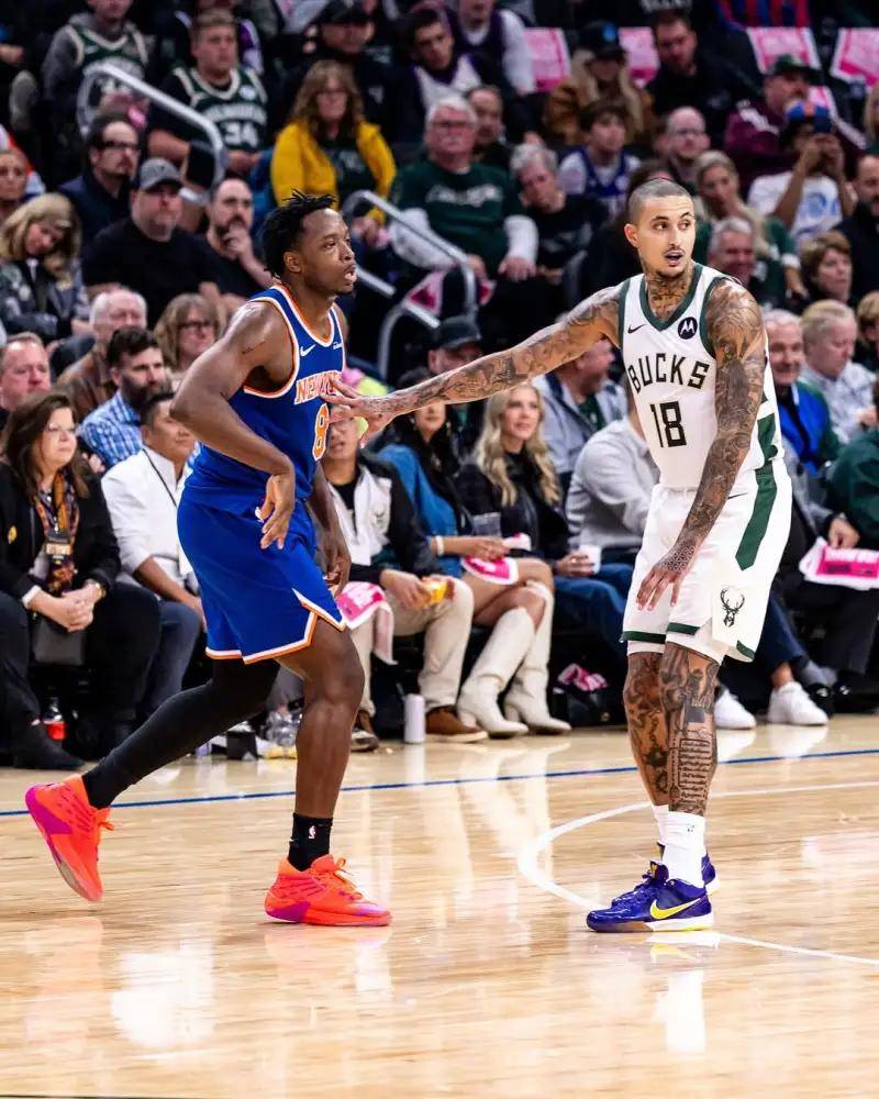 包含灰熊绝杀公牛，凯尔·库兹马三分雨点燃全场的词条