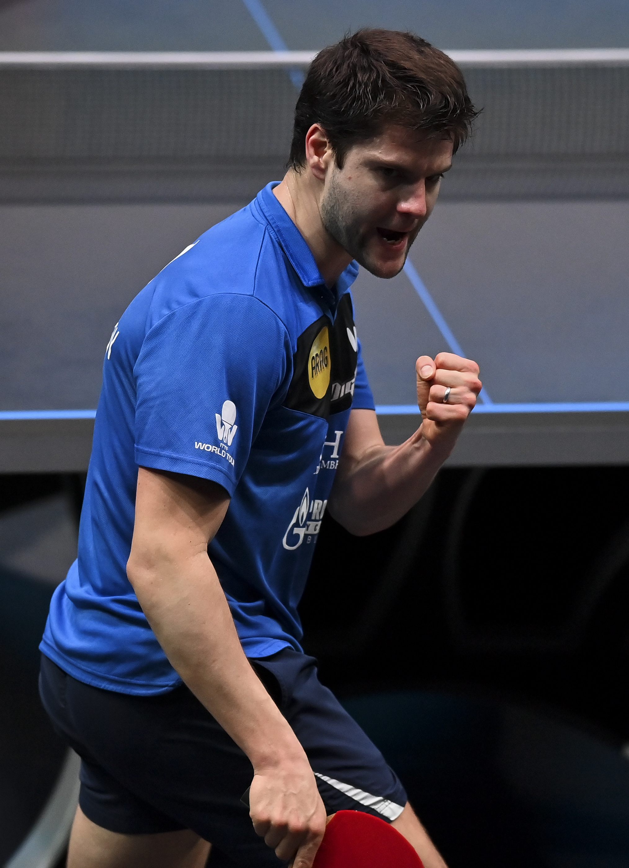 包含英国乒乓球队翻盘瑞典乒乓球队，奥恰洛夫惊艳世界的词条