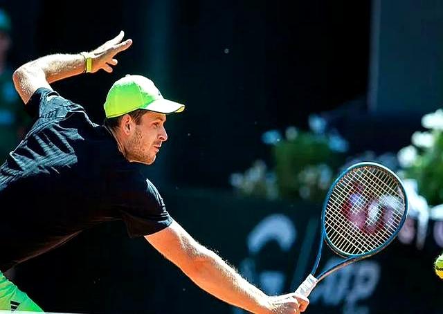 包含美国网球队横扫法国网球队，德约科维奇高光表现的词条