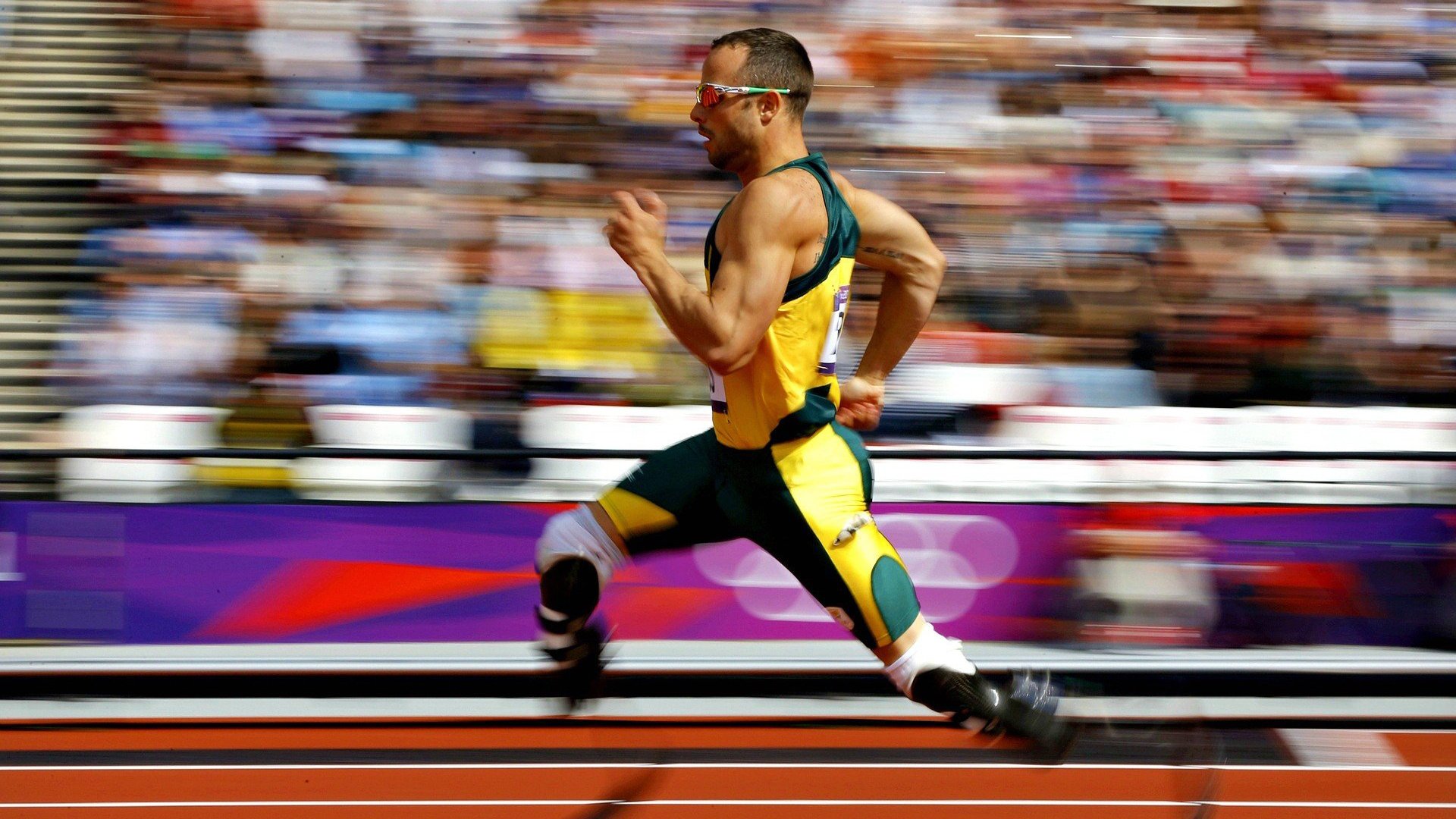 法拉利横扫雷诺车队，汉密尔顿关键制胜